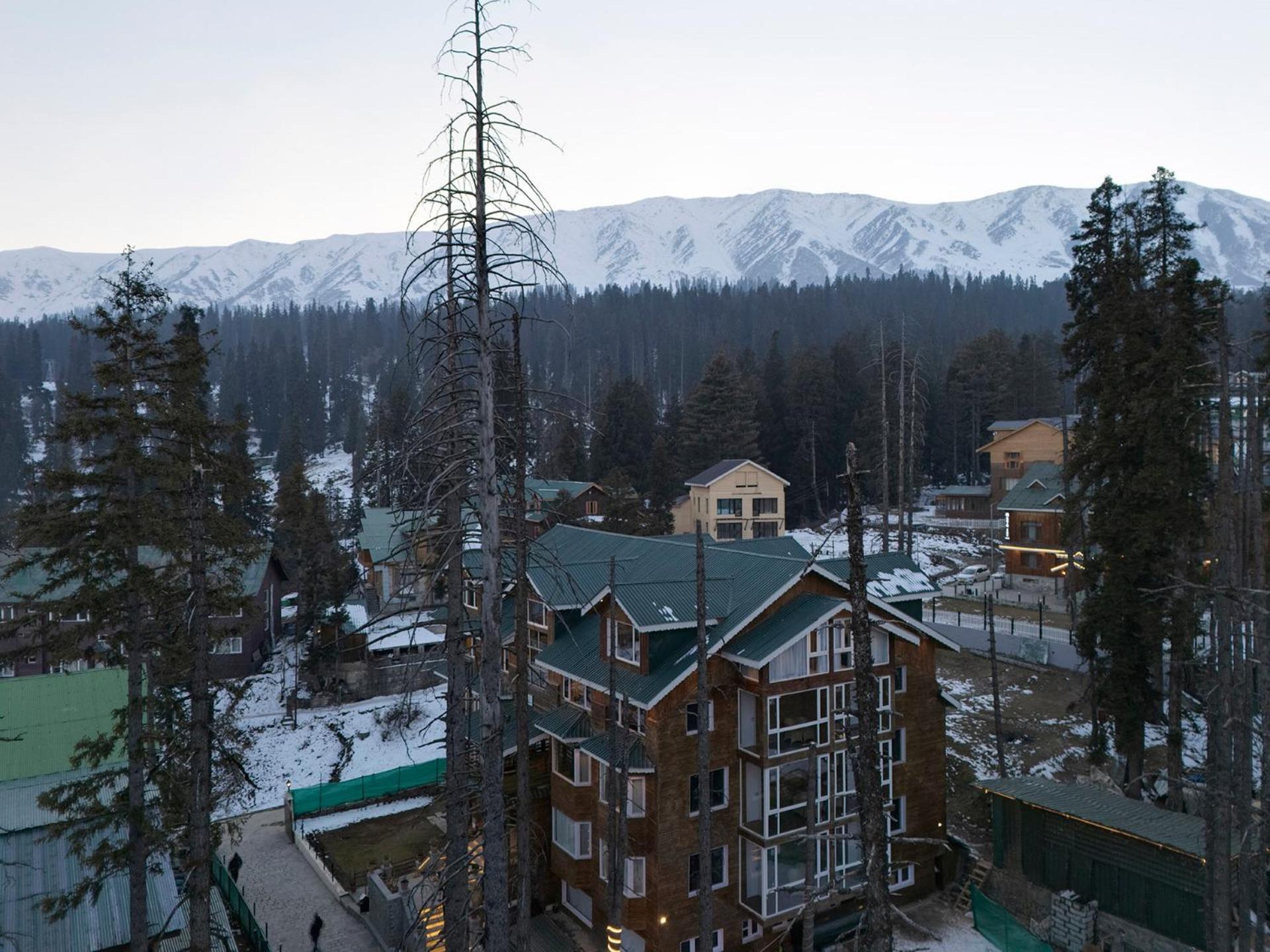 Hotel Pine Spring Gulmarg Luaran gambar