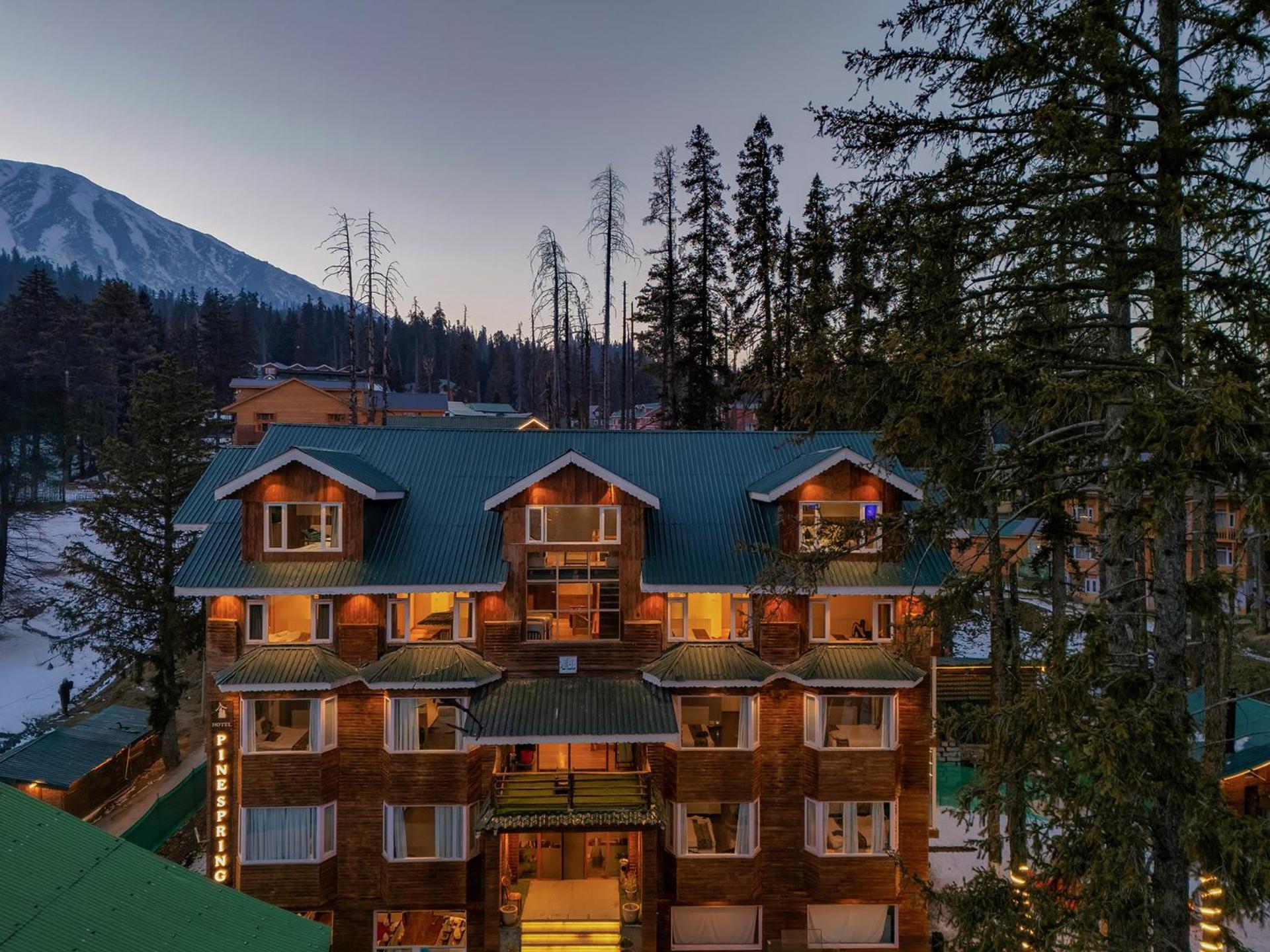 Hotel Pine Spring Gulmarg Luaran gambar