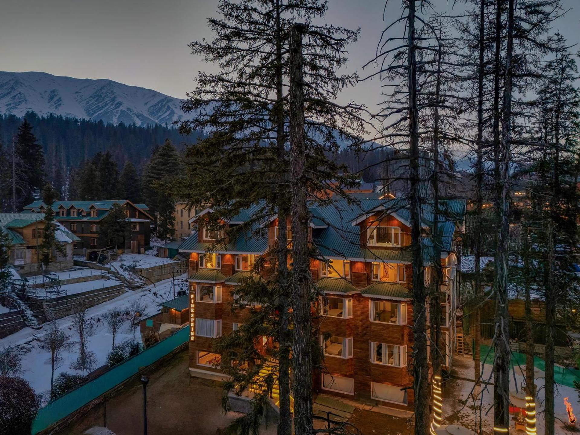Hotel Pine Spring Gulmarg Luaran gambar
