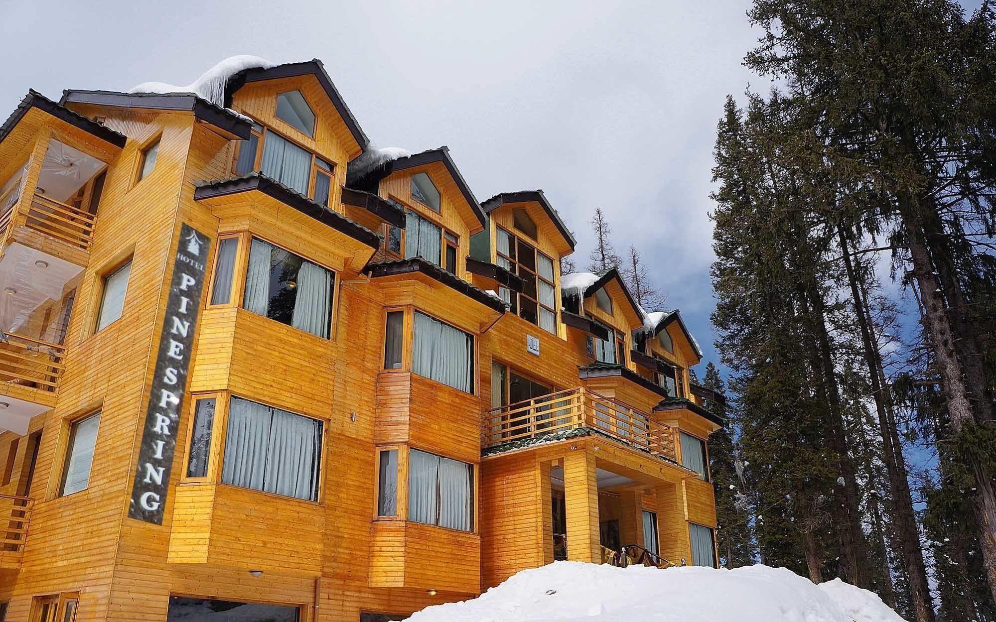 Hotel Pine Spring Gulmarg Luaran gambar
